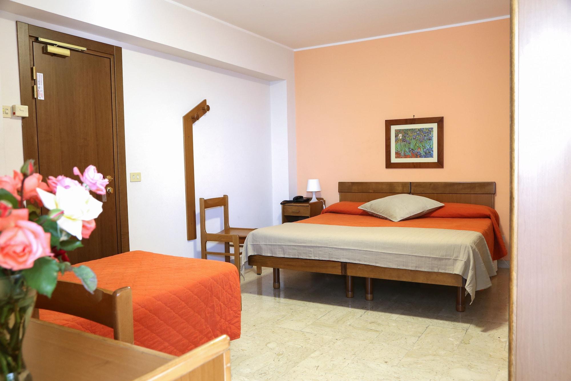 Hotel Mater 2*