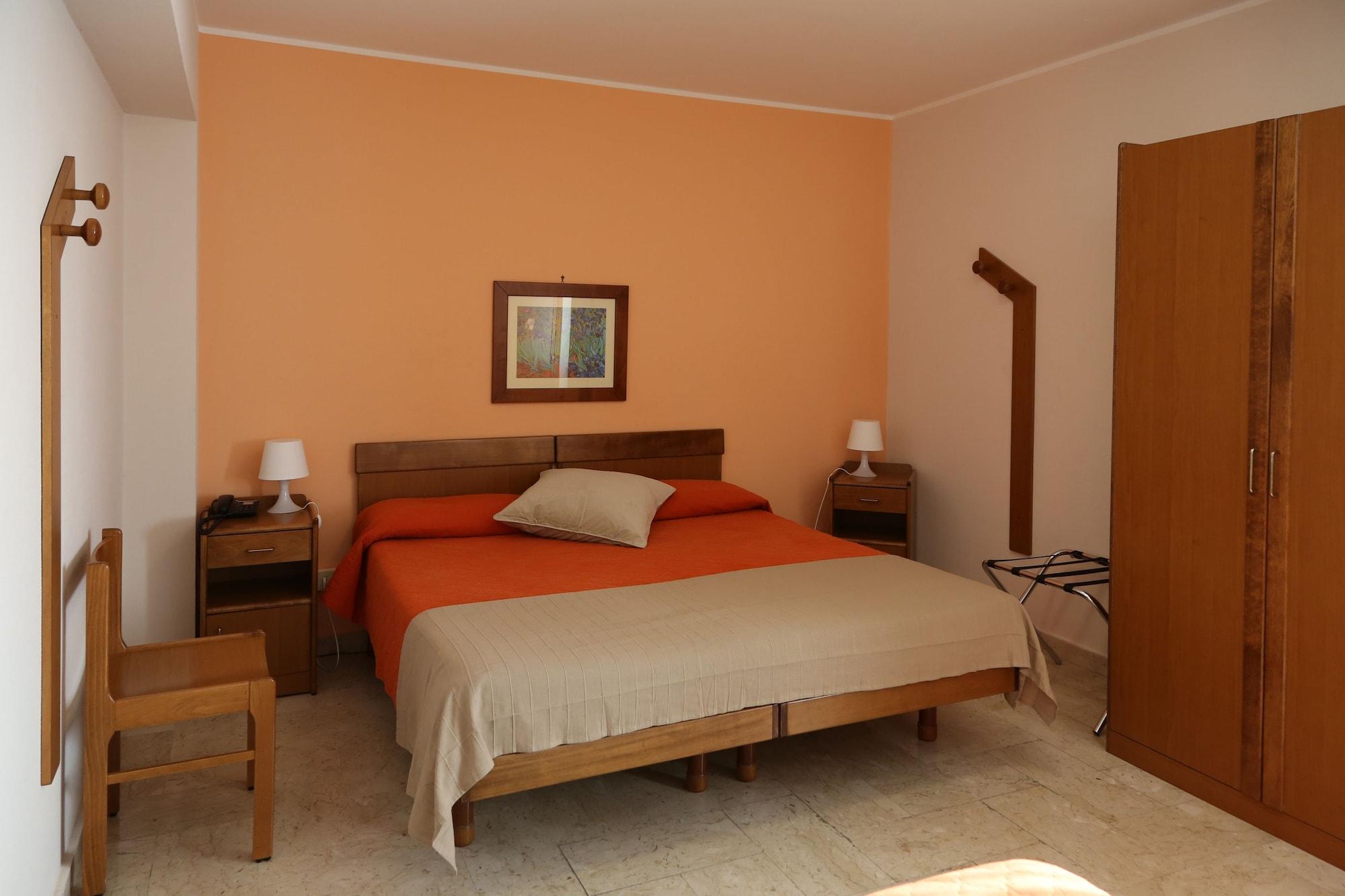 Hotel Mater 2*
