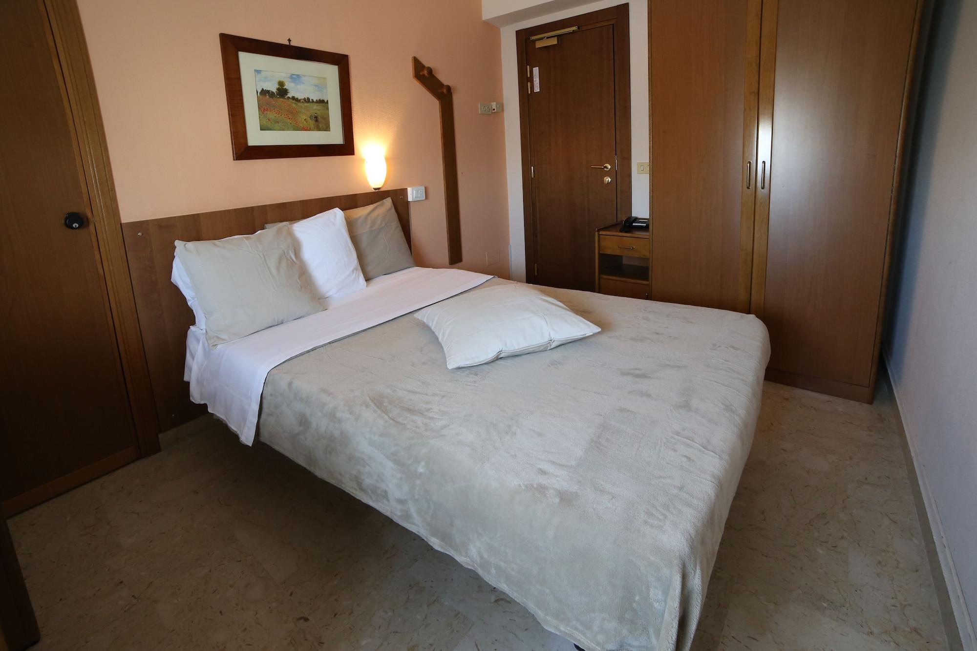 Hotel Mater 2*