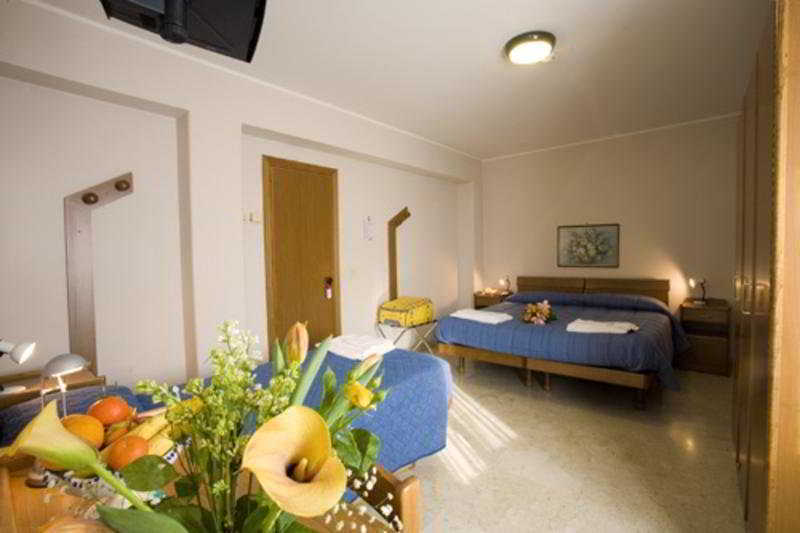 Mater Hotel 2*