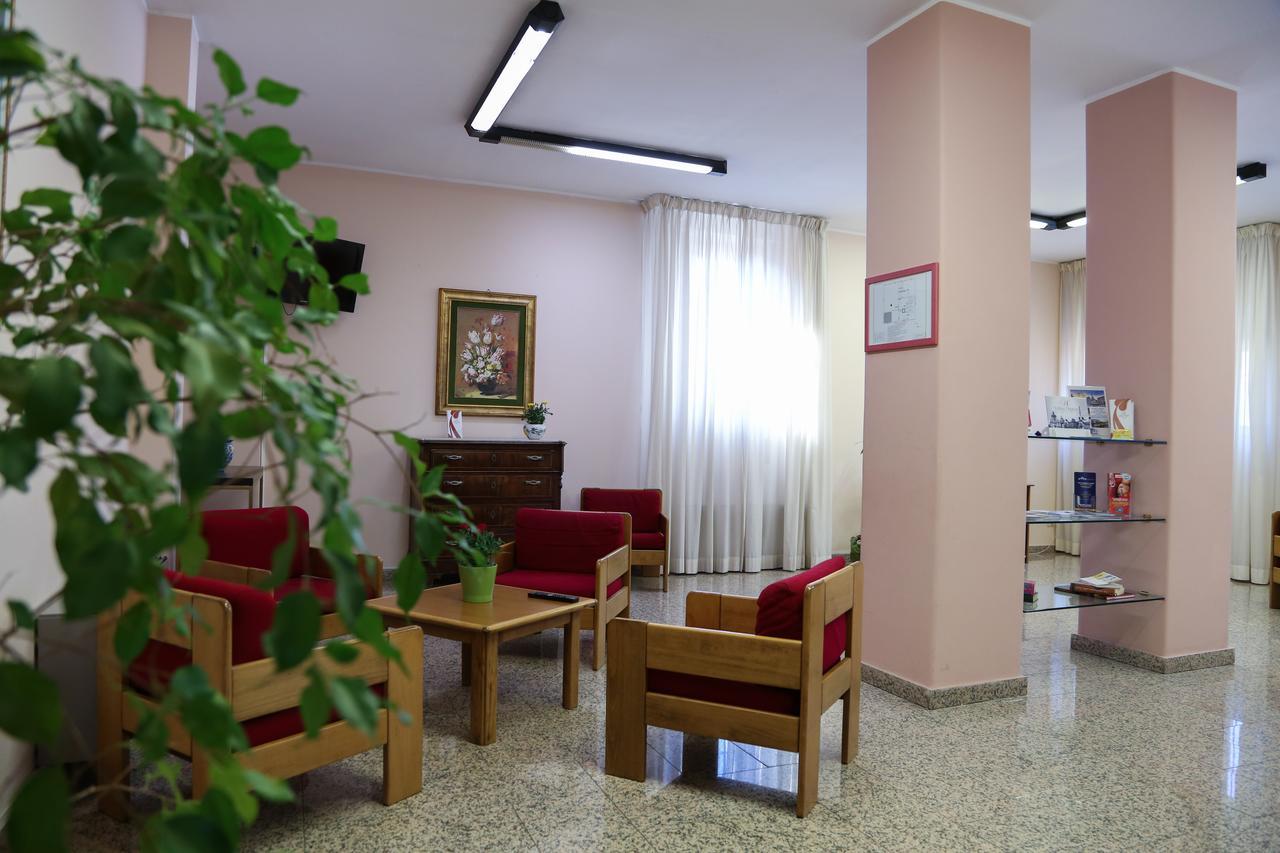 Mater Hotel 2*